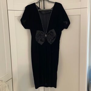 Vintage DATIANI  velvet semi formal dress low back bow 12